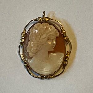 VANDELL Mid Century 14kG.F. Shell Cameo Pendant/Brooch